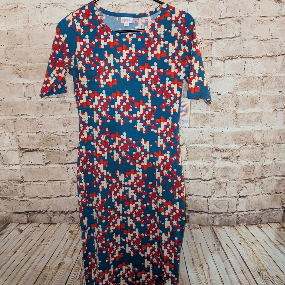 ♥️LuLaRoe Julia dress with a blue background and a red, white, and cream Xs